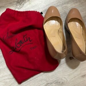Pre loved louboutin pumps size 40 1/2